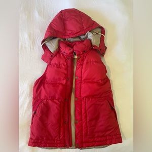 Burton red puffy vest with detachable hood.  Excellent condition size L